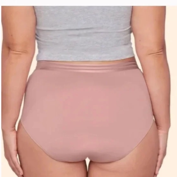 Thinx Other - 💐 2/$25💐 Thinx For All Leaks Underwear Sz M Desert Rose